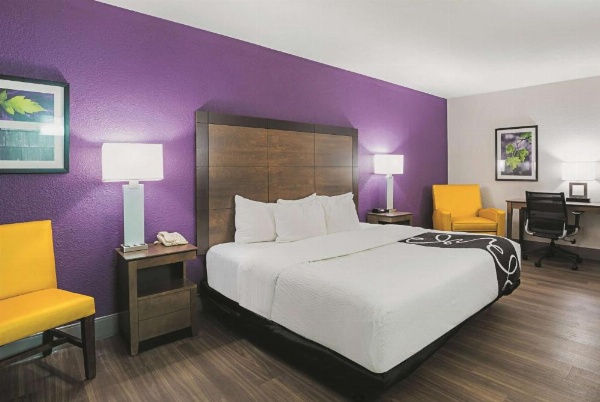 Wingate by Wyndham Galveston East Beach image 10