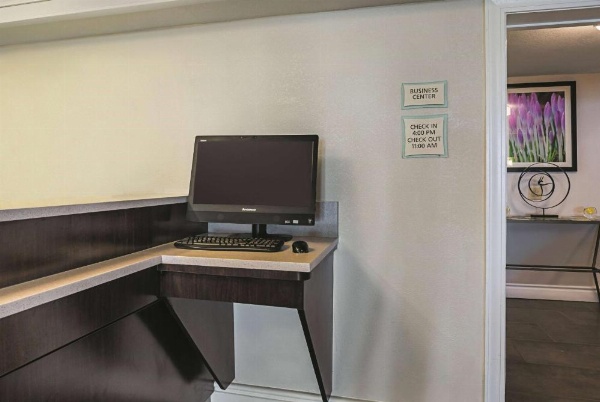 Wingate by Wyndham Galveston East Beach image 24